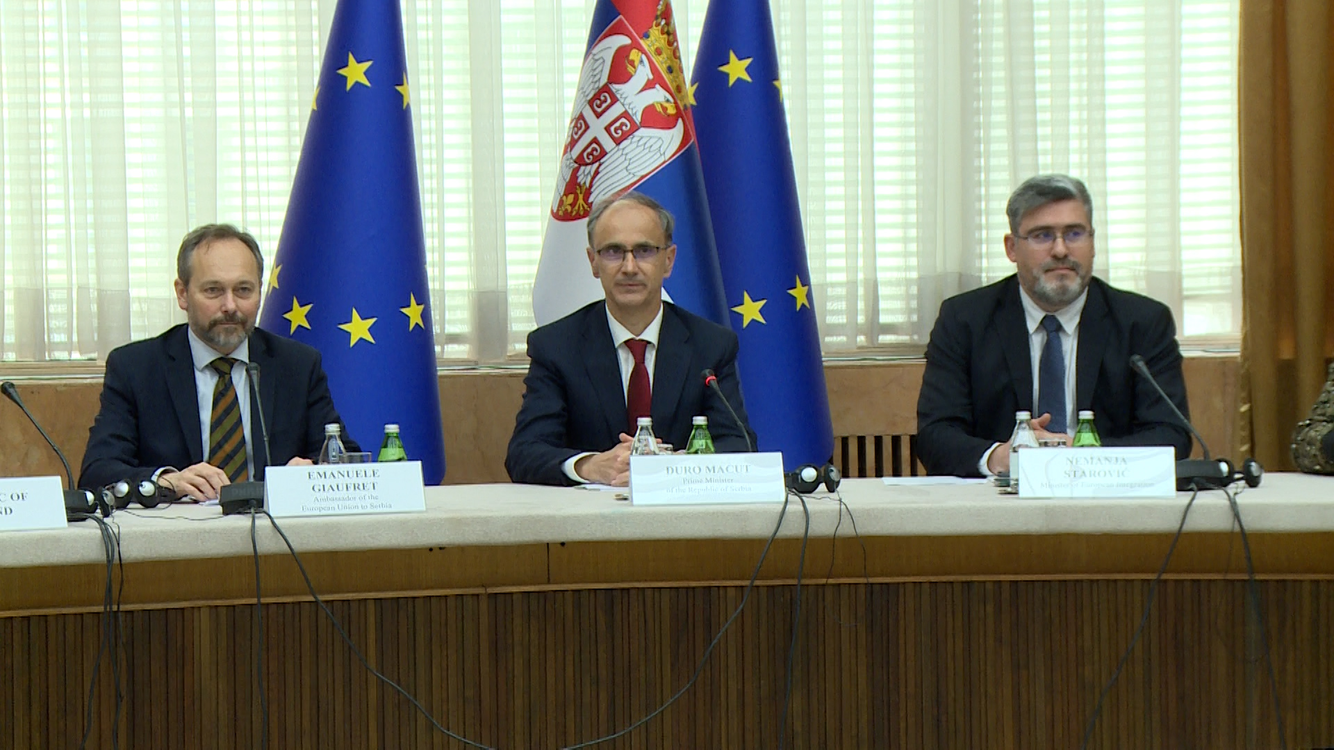 Beograd, predsednik Vlade Republike Srbije Djuro Macut sastao se sa ambasadorom i sefom Delegacije EU Emanuelom Ziofreom i ambasadorima zemalja EU u Beogradu, pokrivanje Beograd, predsednik Vlade Republike Srbije Djuro Macut sastao se sa ambasadorom i sefom Delegacije EU Emanuelom Ziofreom i ambasadorima zemalja EU u Beogradu, pokrivanje